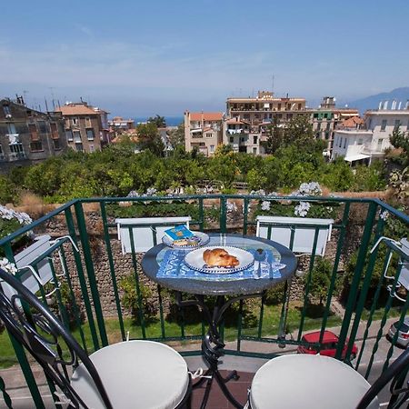 Golfo Delle Sirene Bed & Breakfast ซอร์เรนโต ภายนอก รูปภาพ